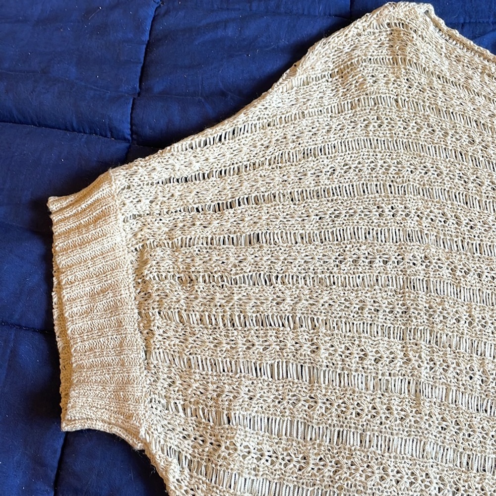 Fringed Top - Picture 4 of 6